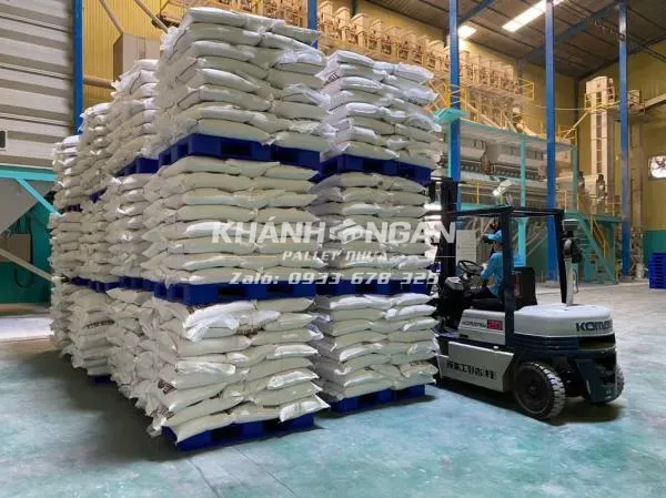 Pallet nhựa 1210 - 2 mặt liền khối kt1200x1000x130mm