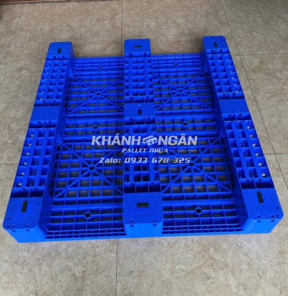 Pallet nhựa 1211 – 10 lõi thép