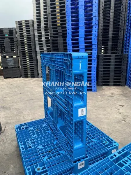 Pallet nhựa cũ 1100x1100x150m xanh nguyên sinh