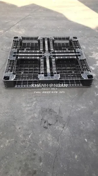 Pallet nhựa cũ kích thước 1140x1140x140mm
