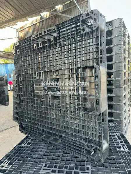 Pallet nhựa cũ hai mặt kt 1100x1100x120mm