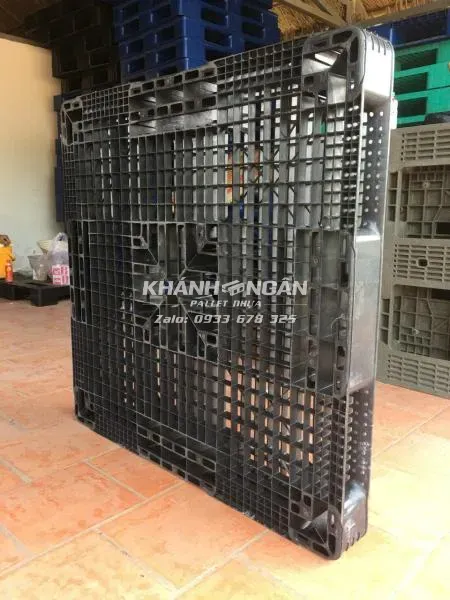 Pallet nhựa cũ hai mặt kt 1100x1100x120mm