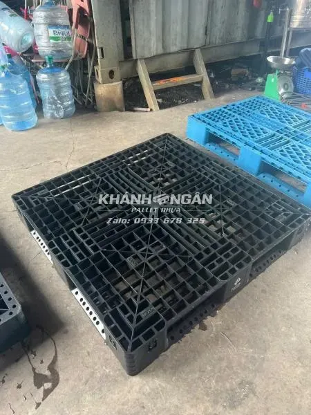 Pallet nhựa cũ kt 1050x1050x140mm