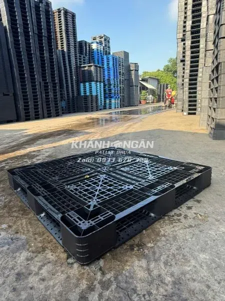 Pallet nhựa cũ kt 1100x1100x130mm