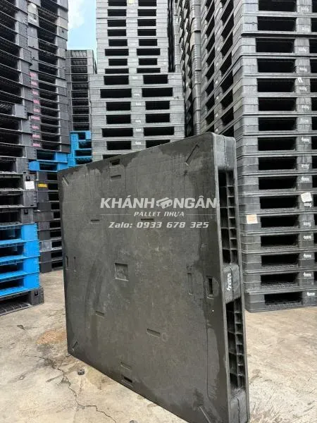 Pallet nhựa cũ kt 1100x1100x150mm