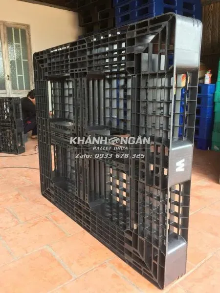 Pallet nhựa cũ kt 1100x1300x150mm