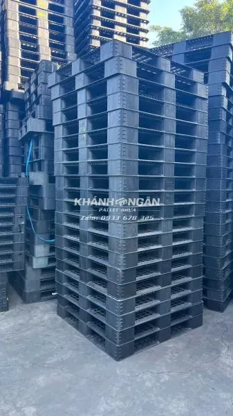 Pallet nhựa cũ kt 1130x1130x127mm