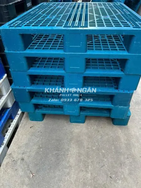 Pallet nhựa cũ kích thước 1200x1000x150mm 