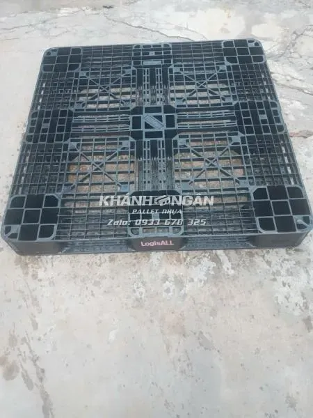 Pallet nhựa cũ kt 1100x1100x120mm logisall chữ hồng