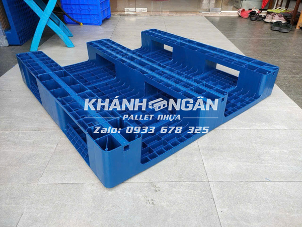 Pallet nhựa mới kích thước 1100x1100x165mm