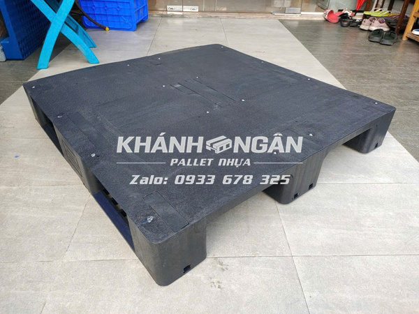 Pallet nhựa mới kích thước 1100x1100x165mm