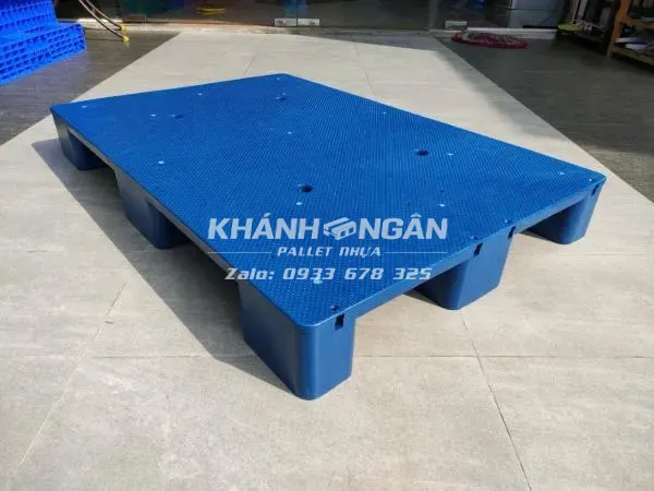 Pallet nhựa mới kích thước 800x1200x140mm mặt bít