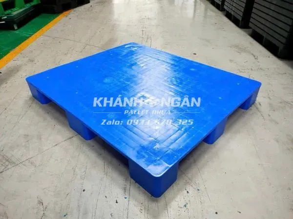 Pallet nhựa mới kích thước 1200x1000x140mm mặt bít