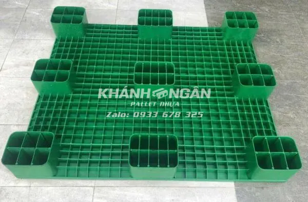 Pallet nhựa mới kích thước 1200x1000x140mm mặt bít