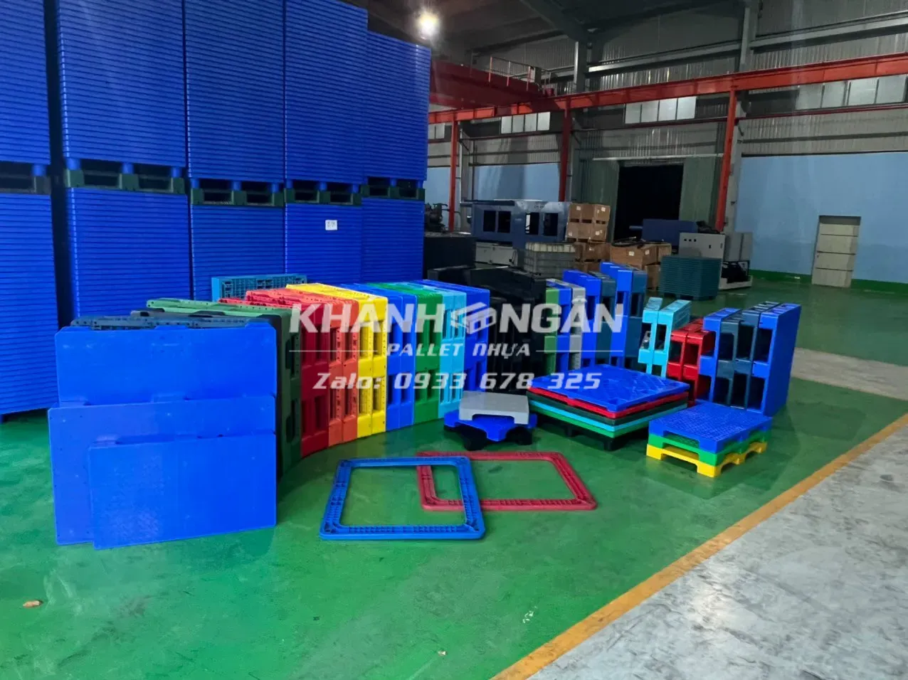 Ứng dụng của pallet nhựa - dùng để kê hàng, vận chuyển hàng hoá