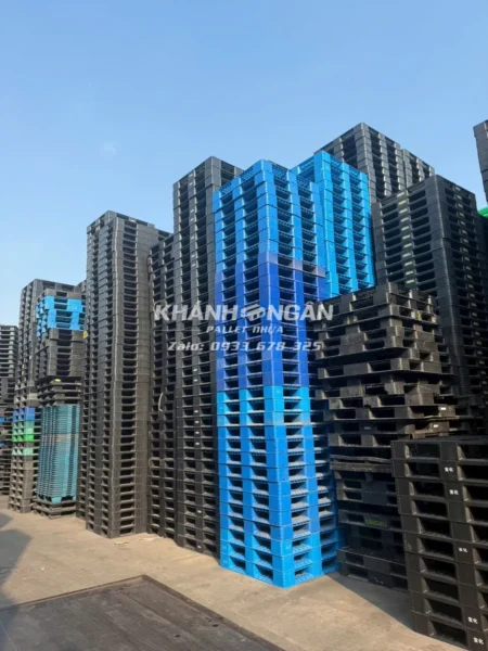 Kho hàng Pallet nhựa Khánh Ngân giá sỉ & lẻ liên hệ mua ngay 0933 678 325