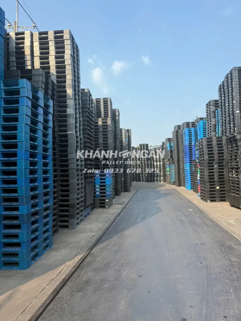 Kho hàng Pallet nhựa Khánh Ngân giá sỉ & lẻ liên hệ mua ngay 0933 678 325