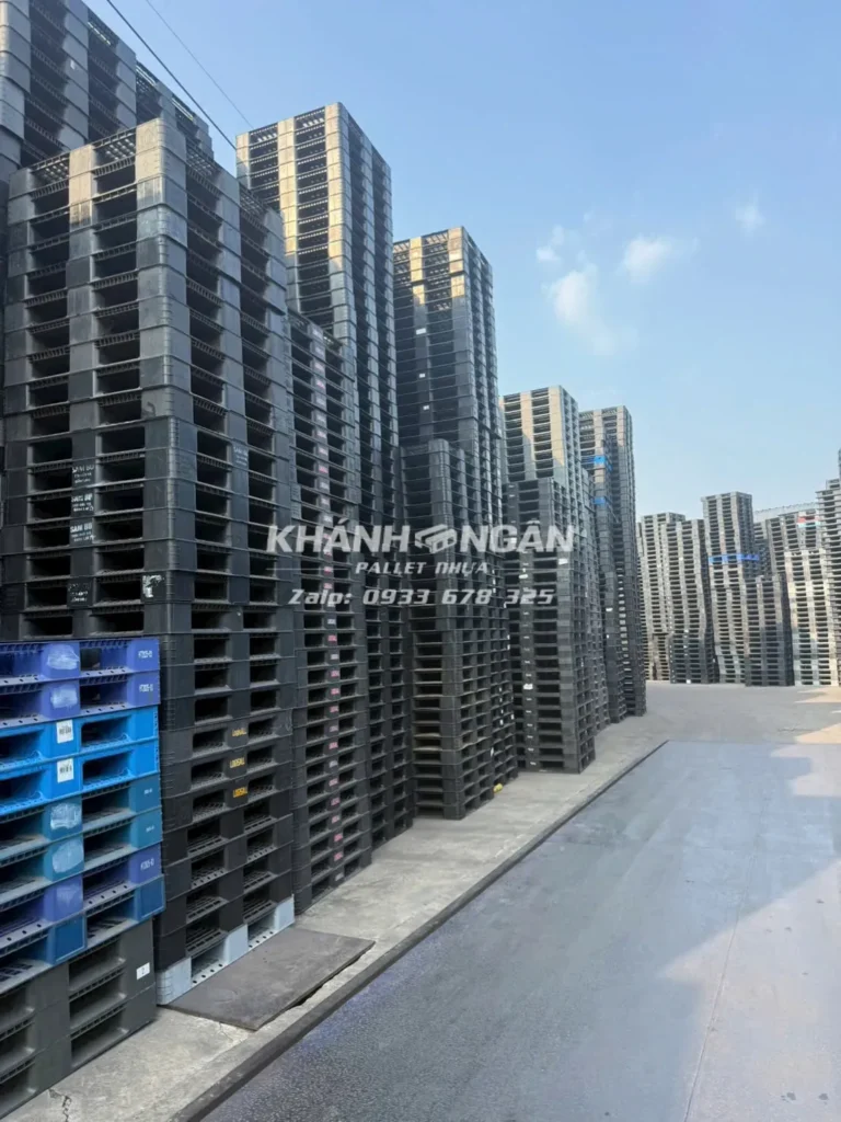 Kho hàng Pallet nhựa Khánh Ngân giá sỉ & lẻ liên hệ mua ngay 0933 678 325